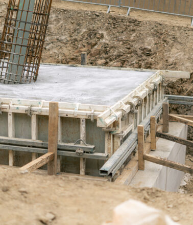 Cteam : coffrage et ferraillage pour ouvrages en béton sur chantier. Cteam : coffrage et ferraillage pour ouvrages en béton sur chantier.